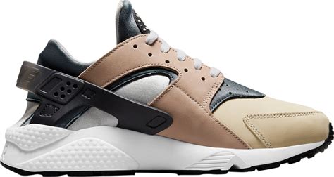 Nike Air Huarache Escape (2021) Matching T